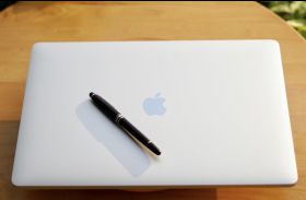 Macbook Pro 15 inch 2019 Silver (MV922) 2.6/I7/16GB/256GB  - Likenew hàng mỹ ( hàng đang về )