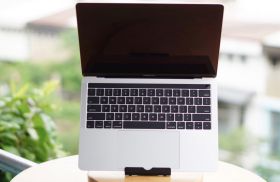 Macbook Pro 13 inch 2017 Silver (MPXX2) - 3.1/i5/16gb/512 option  99% ( hàng đang về  )